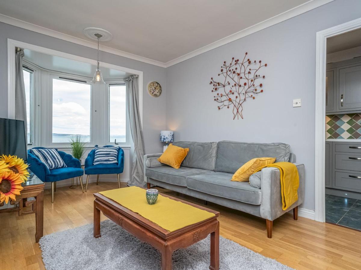 에든버러 Pass The Keys Stunning Flat With Sea View And Parking 아파트 외부 사진